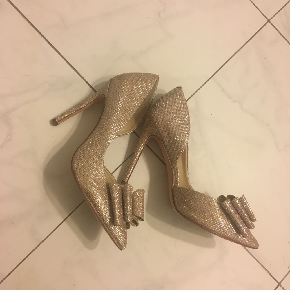 Betsey Johnson gold d’orsay heels